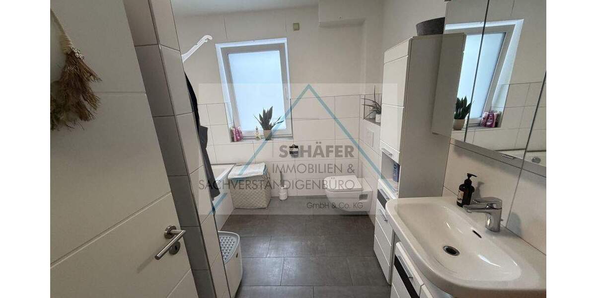 Etagenwohnung Syke - 5 Zimmer, 118 m&sup2;, 1.250&euro; | Angebot:25742411