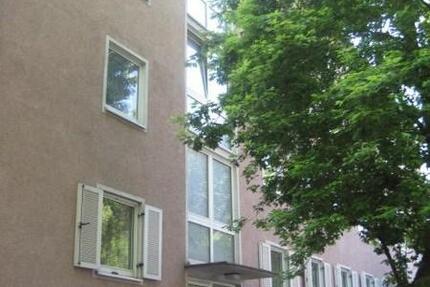 Wohnung Wiesbaden Biebrich - 2 Zimmer, 50 m&sup2;, 636&euro; | Angebot:25997050