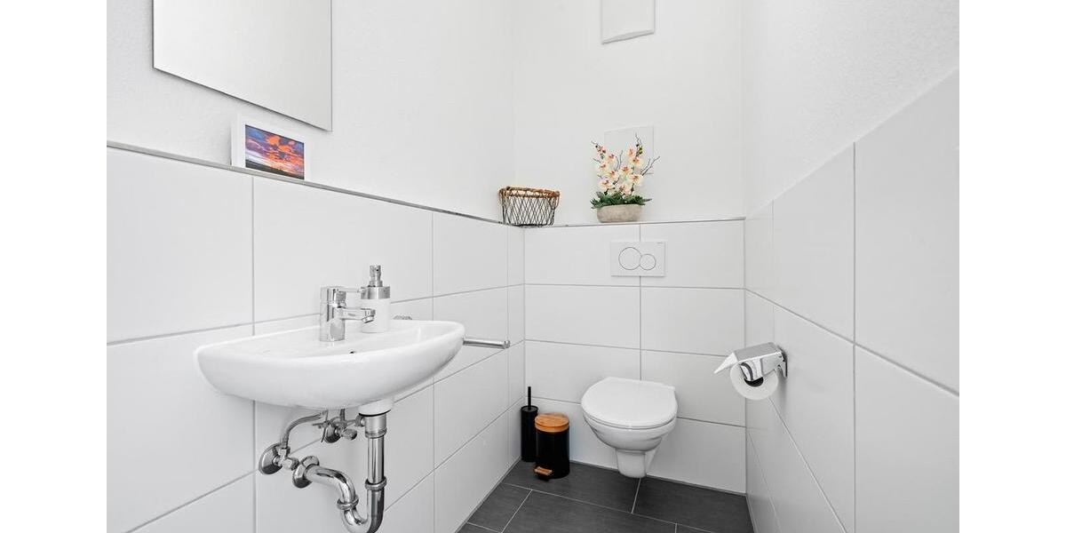 Erdgeschoßwohnung Friedrichshafen Ailingen - 3 Zimmer, 105 m&sup2;, 1.890&euro; | Angebot:26247489