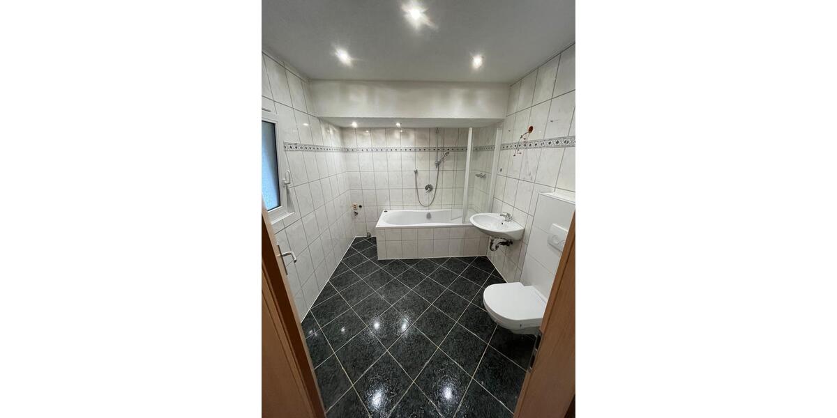 Wohnung 3-Zimmerwohnung mit Garten und Garage auf dem Land 3 zimmer