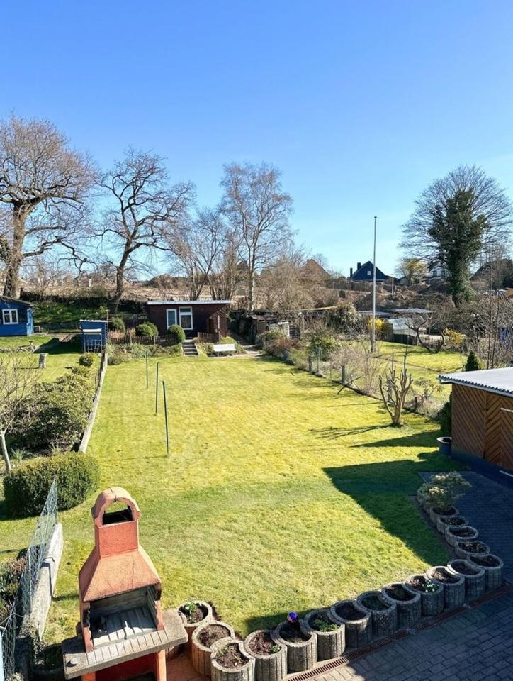 150qm 4 Zimmer Haus Schleswig 700qm Garten Garage zwei neue EBK