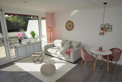 Möbl. Wohnung, Terrasse, Pool, Sauna in Schwieberdingen 2 zimmer