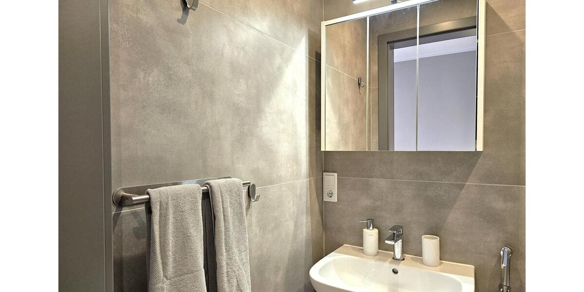 Wohnen auf Zeit Reutlingen Orschel-Hagen - 1 Zimmer, 16 m&sup2;, 930&euro; | Angebot:26210798