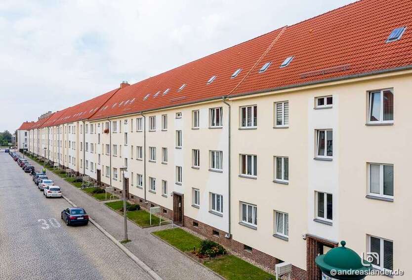 Wohnung zum Mieten in Magdeburg 341 € 44 m²