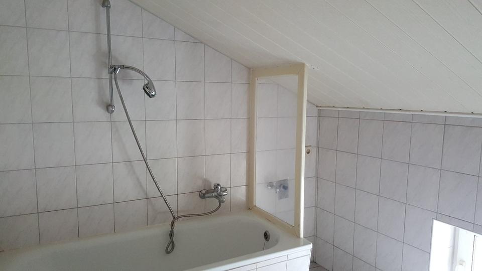 Dachgeschoßwohnung Mirow - 2.5 Zimmer, 64 m&sup2;, 416&euro; | Angebot:23697543