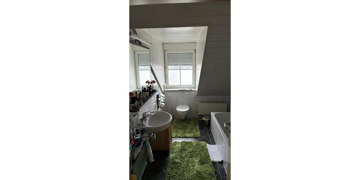 Dachgeschoßwohnung Wettstetten - 3 Zimmer, 85 m&sup2;, 935&euro; | Angebot:24766159