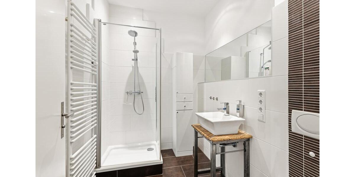 Etagenwohnung Berlin Mitte - 2 Zimmer, 53 m&sup2;, 1.200&euro; | Angebot:24600486