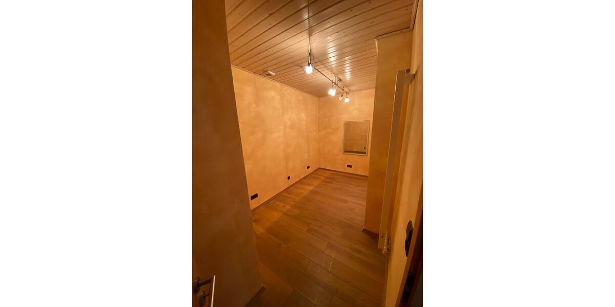 Erdgeschoßwohnung Löhne - 4 Zimmer, 145 m&sup2;, 1.190&euro; | Angebot:24569579