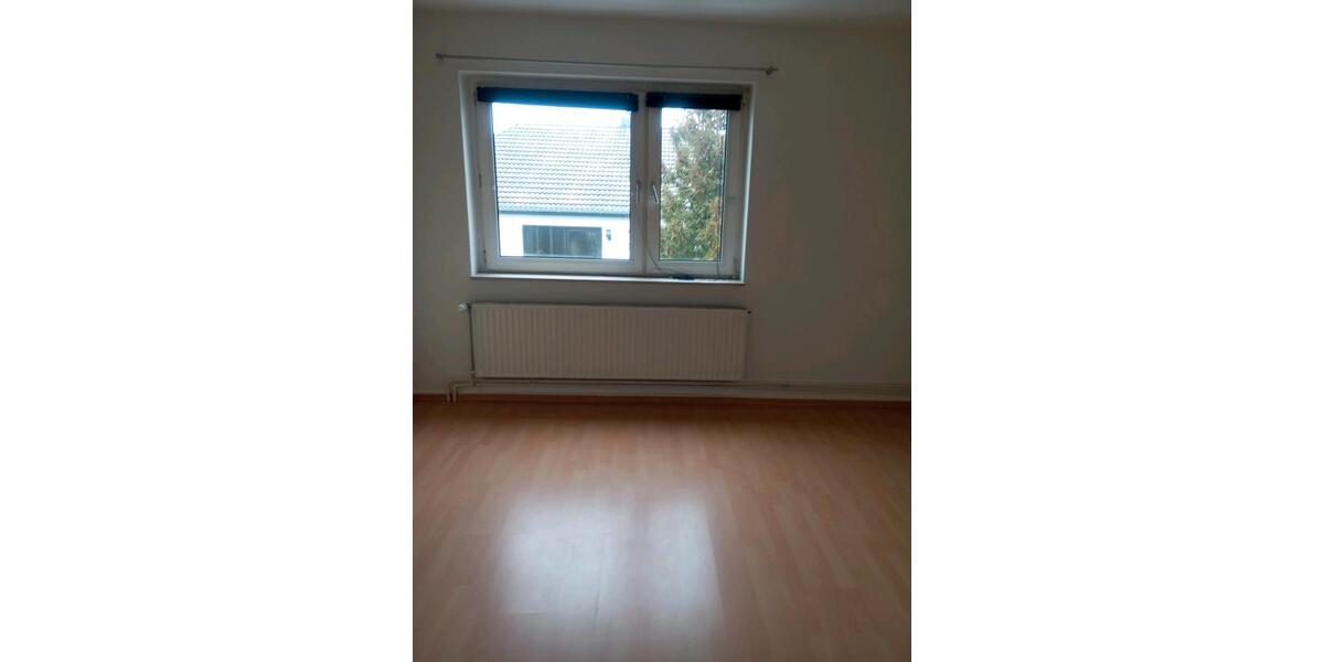 Dachgeschoßwohnung Laboe - 3 Zimmer, 70 m&sup2;, 950&euro; | Angebot:24859282