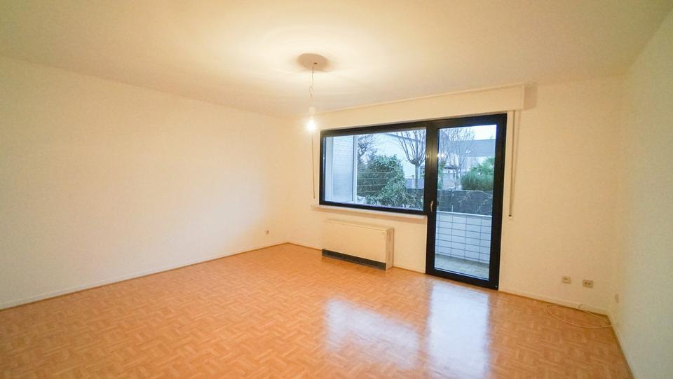 Erdgeschosswohnung mit Balkon und kleinem Gartenstück 3.5 zimmer