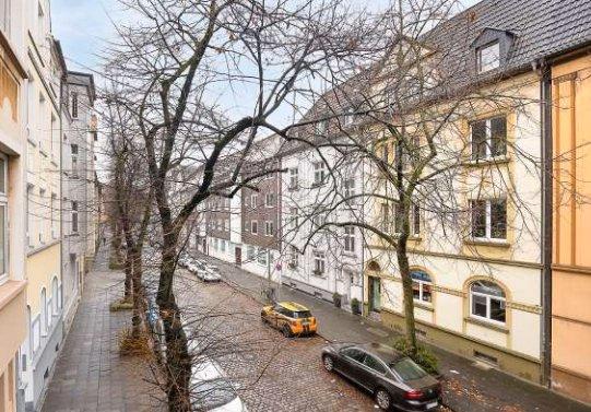 Dachgeschoßwohnung Duisburg Duisburg-Mitte - 3 Zimmer, 62 m&sup2;, 600&euro; | Angebot:26551092