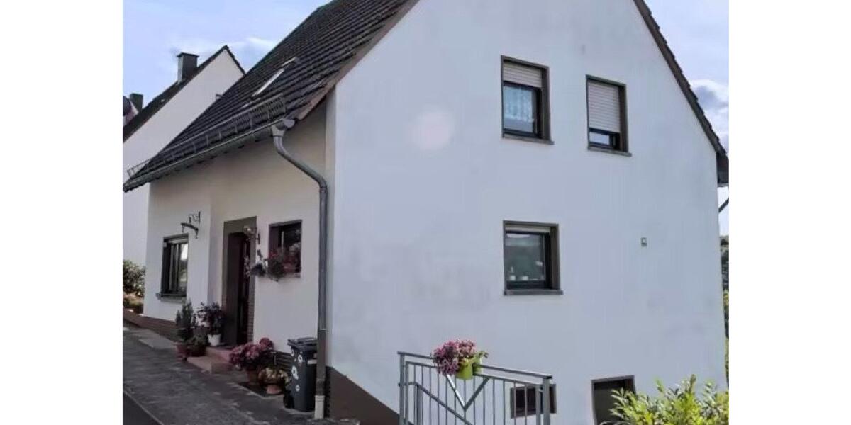 Einfamilienhaus Heimbach - 5 Zimmer, 120 m&sup2;, 950&euro; | Angebot:25106945