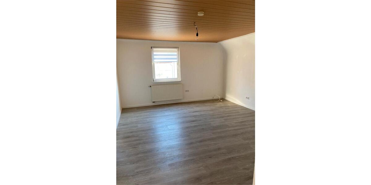 Etagenwohnung Gersheim - 3 Zimmer, 85 m&sup2;, 620&euro; | Angebot:26056734