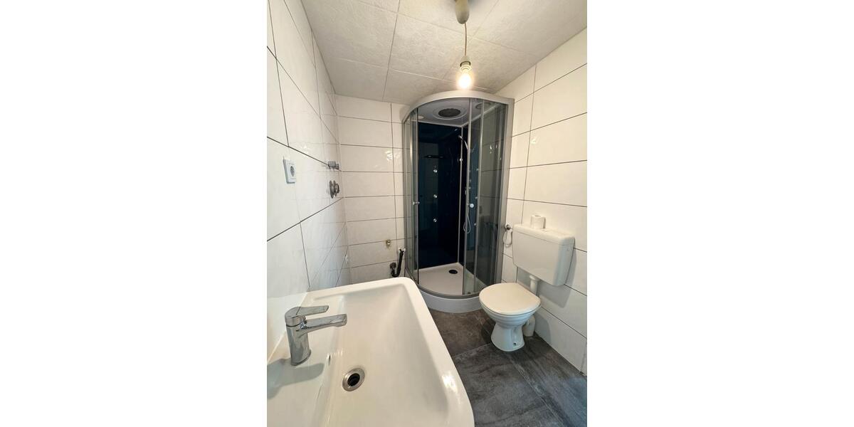 Etagenwohnung Duisburg Rheinhausen - 1 Zimmer, 40 m&sup2;, 450&euro; | Angebot:26494650