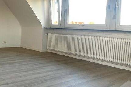 Gut geschnittene DG-WHG. in ruhiger Wohnlage Neu-Isenburgs, optional mit Garage 3 zimmer