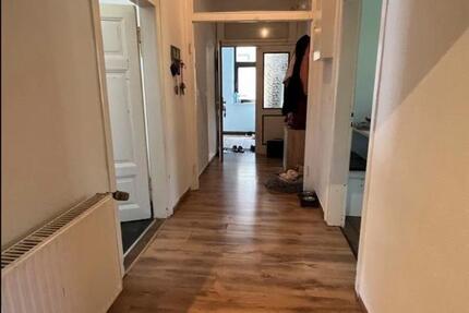 Wohnung Schmalkalden - 4 Zimmer, 105 m&sup2;, 927&euro; | Angebot:26035232