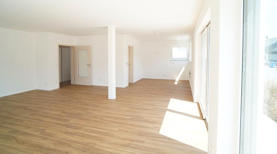Erdgeschoßwohnung Wellendingen - 4.5 Zimmer, 130 m&sup2;, 1.330&euro; | Angebot:26083445