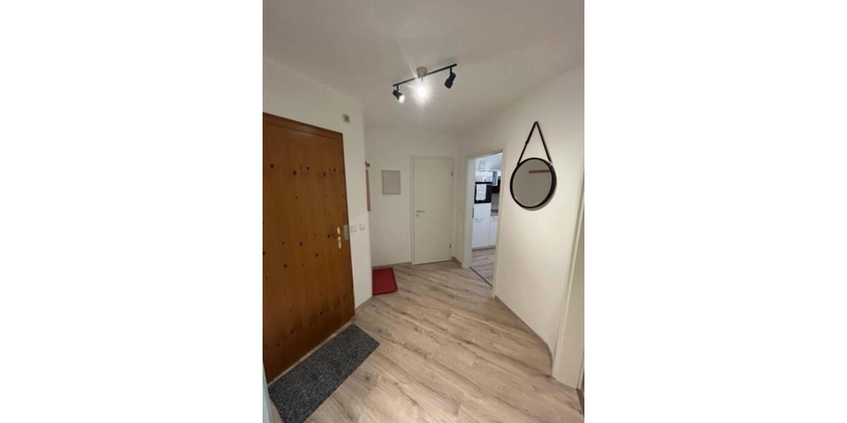 Dachgeschoßwohnung Eggenfelden - 2.5 Zimmer, 49 m&sup2;, 590&euro; | Angebot:24742125