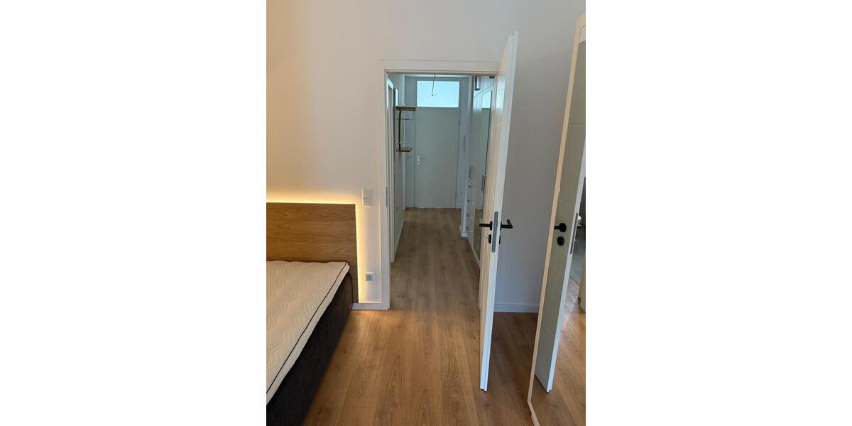 Erdgeschoßwohnung Wiesbaden Biebrich - 1.5 Zimmer, 46 m&sup2;, 1.100&euro; | Angebot:26425599