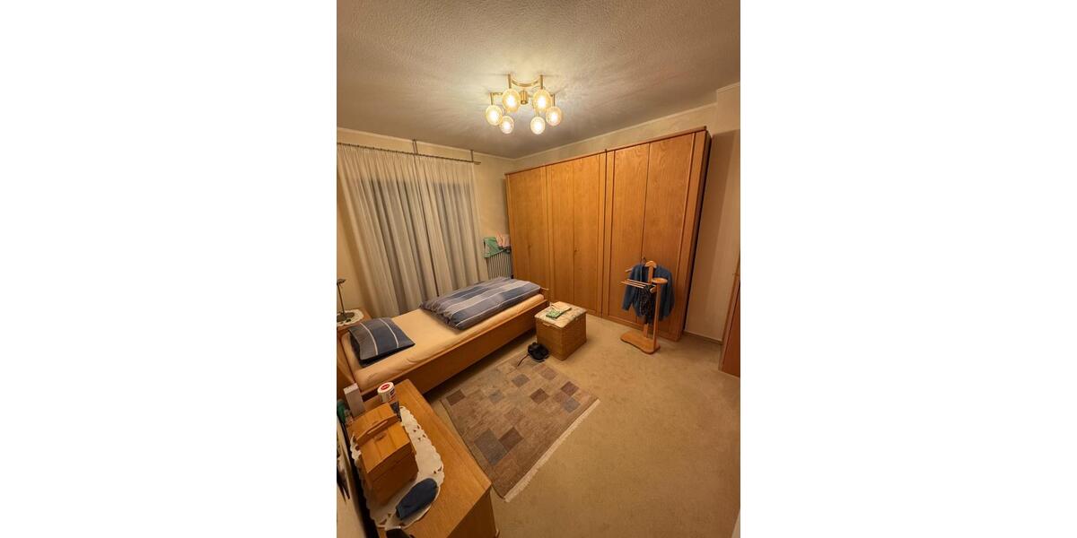 Reihenhaus Wiehl - 4.5 Zimmer, 135 m&sup2;, 1.600&euro; | Angebot:25230052