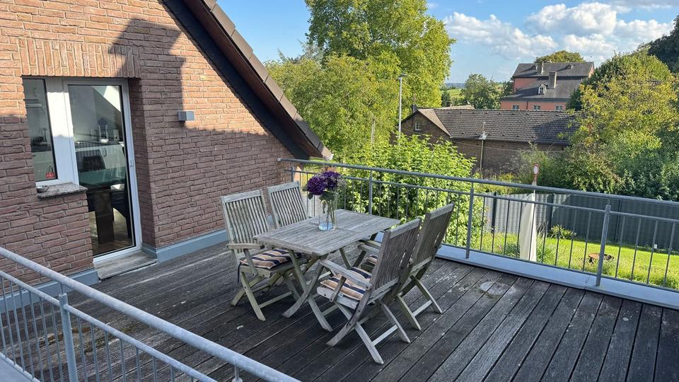 Wohnen auf Zeit Bornheim - 2 Zimmer, 60 m&sup2;, 130&euro; | Angebot:26268326