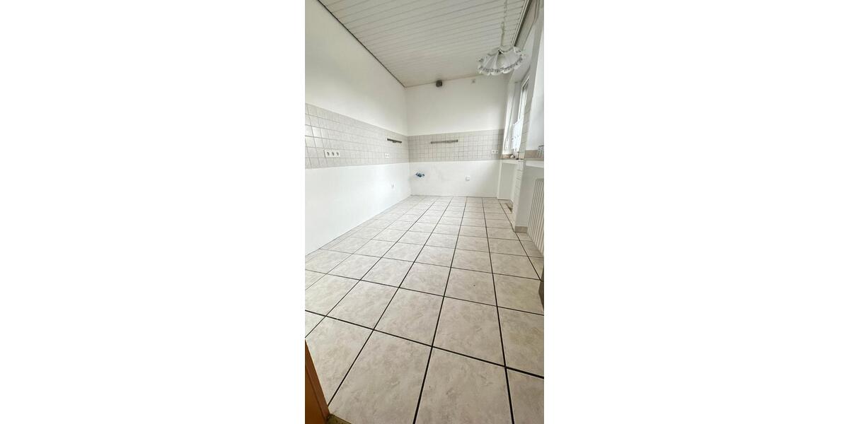 Reihenhaus Meerbusch Kierst - 5.5 Zimmer, 135 m&sup2;, 1.799&euro; | Angebot:26020623