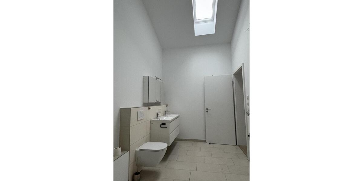 Dachgeschoßwohnung Hutthurm - 4.5 Zimmer, 104 m&sup2;, 970&euro; | Angebot:23662654