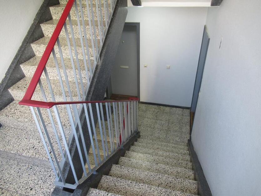 Uninähe. 2 -Zi.- Whg. mit Balkon und EBK. Prima Lage in Herrenhausen. zimmer