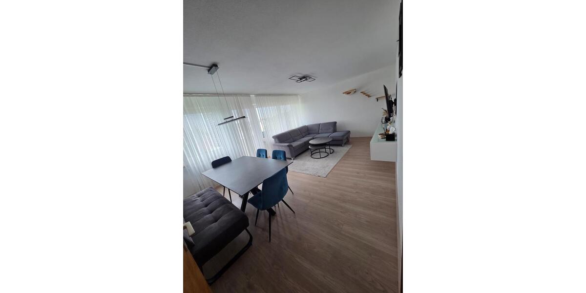 Etagenwohnung Stuttgart Degerloch - 3 Zimmer, 84 m&sup2;, 1.987&euro; | Angebot:26431322