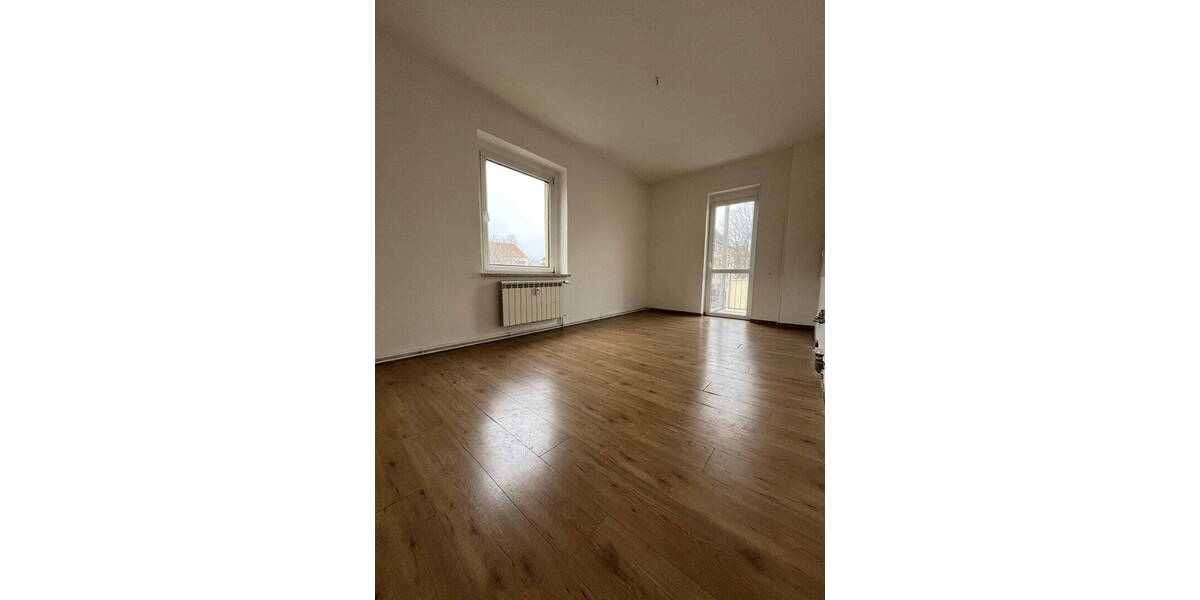 Etagenwohnung Zwickau Pölbitz - 3 Zimmer, 75 m&sup2;, 400&euro; | Angebot:26731060