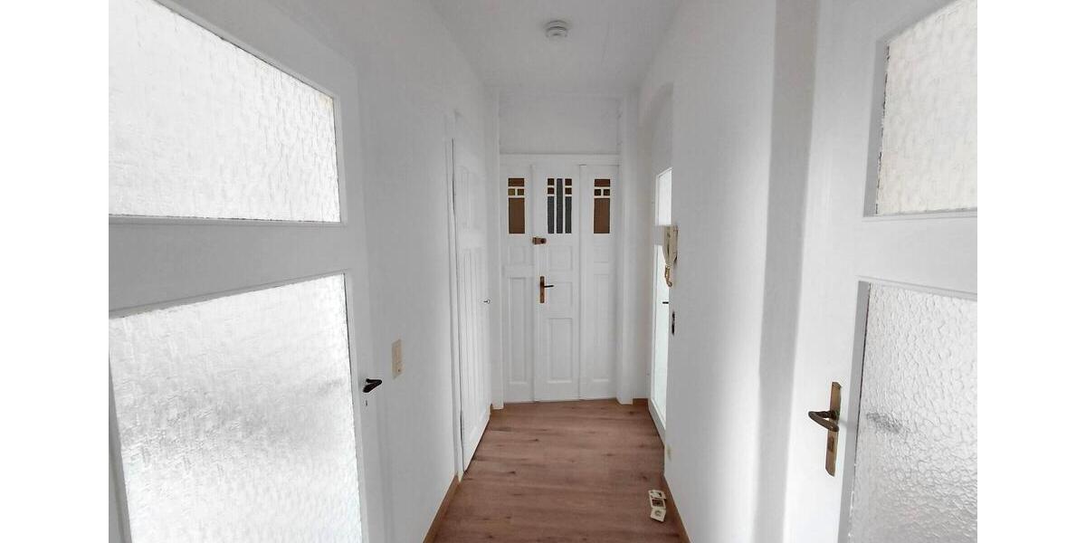 Etagenwohnung Altenburg - 3 Zimmer, 65 m&sup2;, 390&euro; | Angebot:26489778