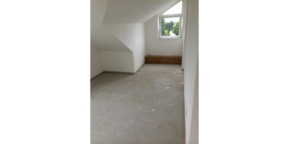 Dachgeschoßwohnung Möhnesee - 3 Zimmer, 70 m&sup2;, 595&euro; | Angebot:26044665