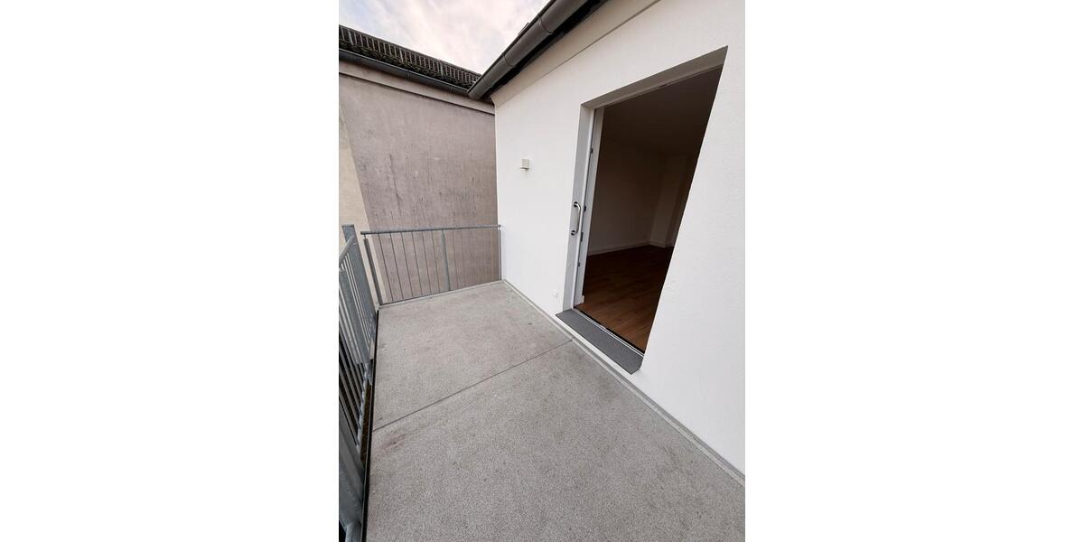 Dachgeschoßwohnung Fulda - 3 Zimmer, 90 m&sup2;, 1.500&euro; | Angebot:24469260