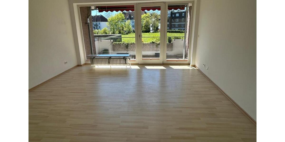 Etagenwohnung Celle - 3 Zimmer, 92 m&sup2;, 950&euro; | Angebot:26691302