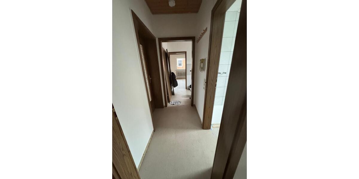 Dachgeschoßwohnung Eschwege - 2 Zimmer, 65 m&sup2;, 495&euro; | Angebot:25764395