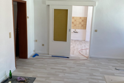 4 renovierte Wohnungen Einzug Ende September