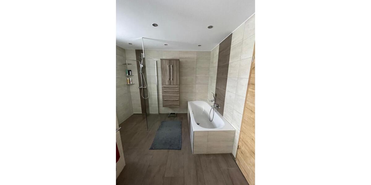 Erdgeschoßwohnung Weiding - 5 Zimmer, 103 m&sup2;, 700&euro; | Angebot:24421012