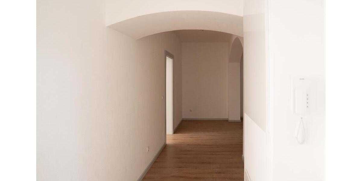 Erdgeschoßwohnung Deggendorf - 3 Zimmer, 122 m&sup2;, 1.099&euro; | Angebot:26618015