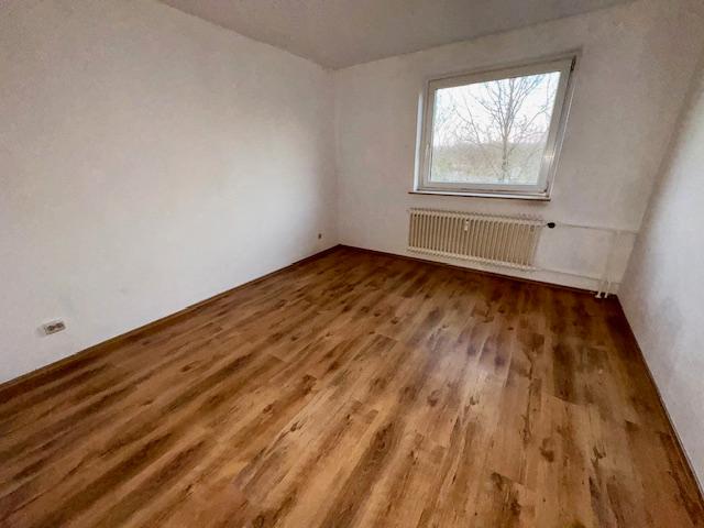 Etagenwohnung Bad Segeberg - 3 Zimmer, 72 m&sup2;, 630&euro; | Angebot:25438308