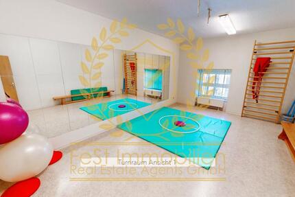 168 m² barrierefreie Praxis in Toplage von Hettstedt zimmer