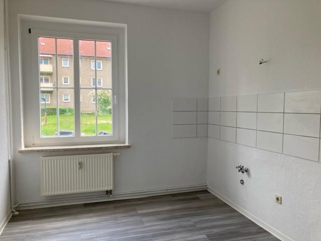 Etagenwohnung Dessau-Roßlau Brambach - 3 Zimmer, 83 m&sup2;, 480&euro; | Angebot:26561560