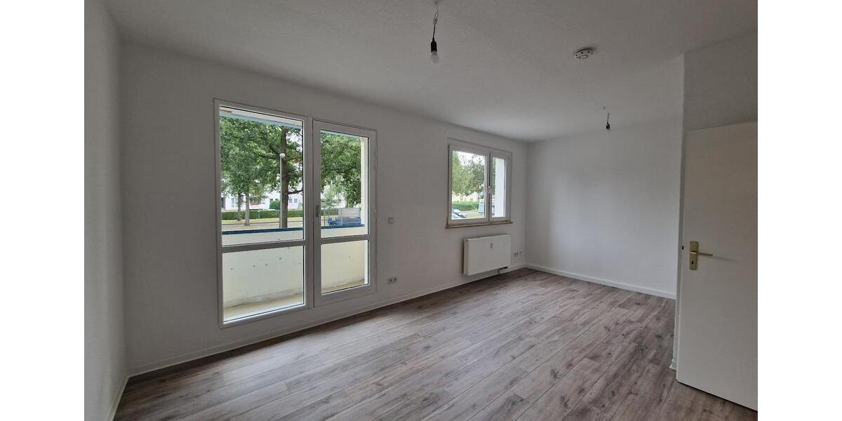 Erdgeschoßwohnung Dessau-Roßlau Brambach - 4 Zimmer, 65 m&sup2;, 389&euro; | Angebot:26549415