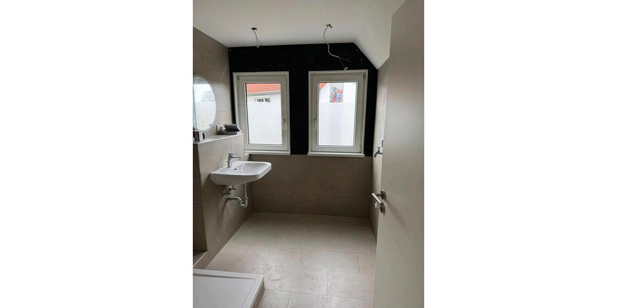 Etagenwohnung Rastede - 3 Zimmer, 110 m&sup2;, 950&euro; | Angebot:24842278