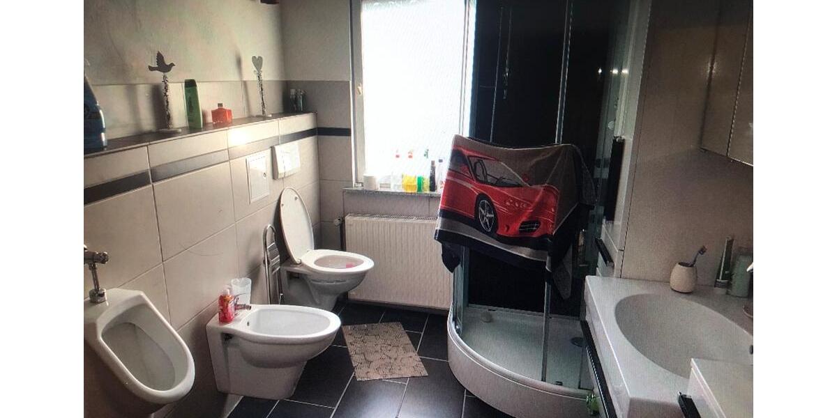 Ich bitte Einfamilienhaus zu vermieten in FreigerichtSomborn 7 zimmer