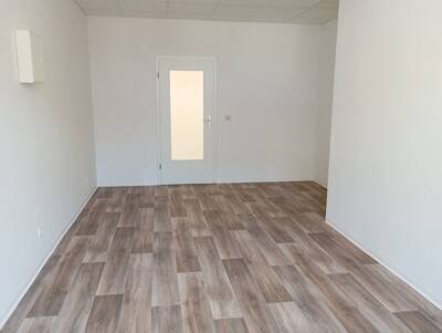 Gewerbeobjekt Weißenfels - 1 Zimmer, 21 m&sup2;, 135&euro; | Angebot:26763346