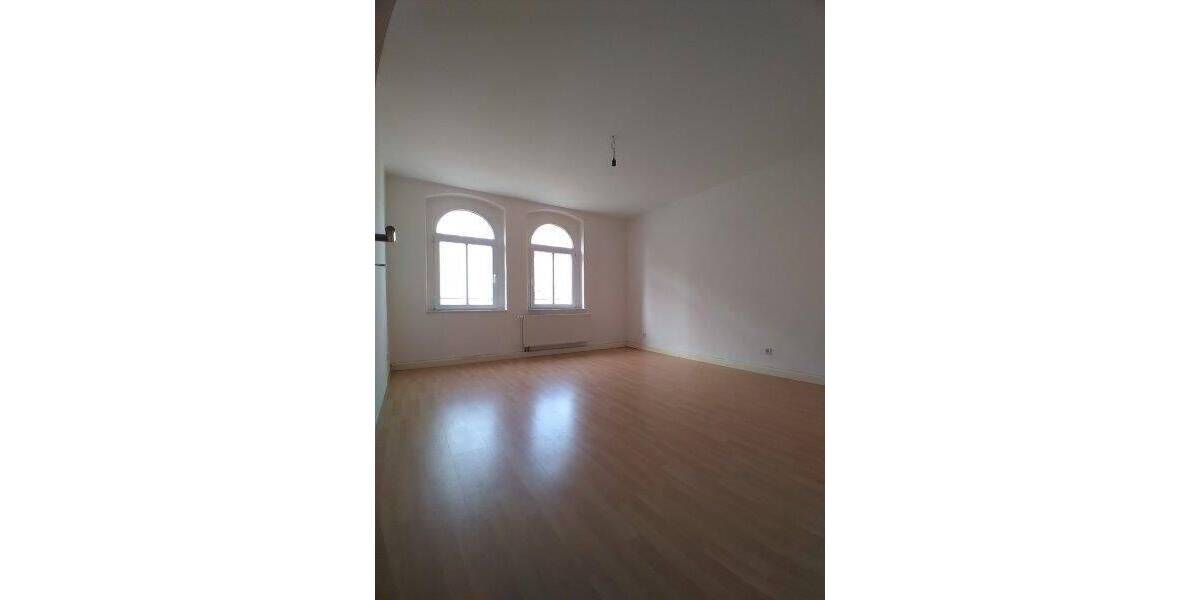 Etagenwohnung Riesa Innenstadt - 4 Zimmer, 102 m&sup2;, 530&euro; | Angebot:25776481