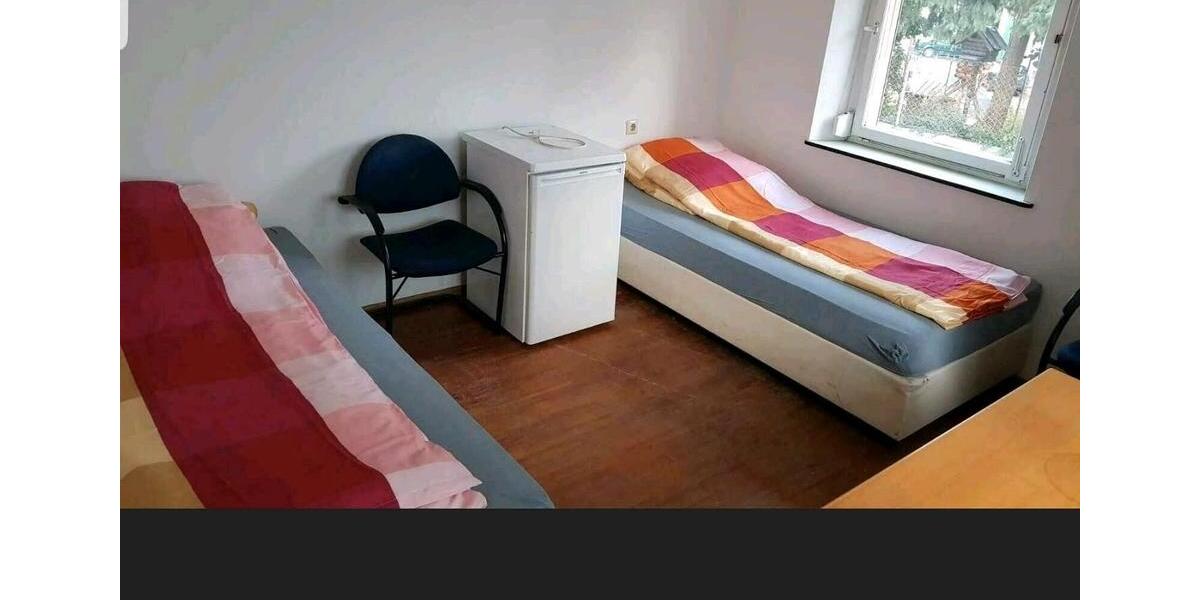 Wohnen auf Zeit Albertshofen - 7 Zimmer, 137 m&sup2;, 15&euro; | Angebot:26610230