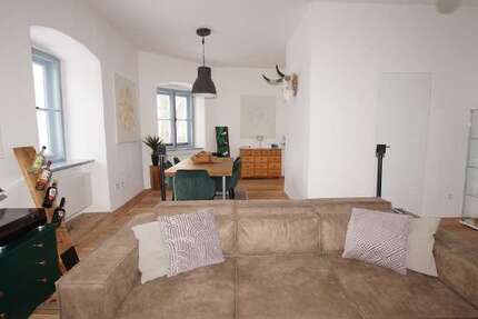 Wohnung Aiterhofen - 3 Zimmer, 106 m&sup2;, 1.150&euro; | Angebot:24466880