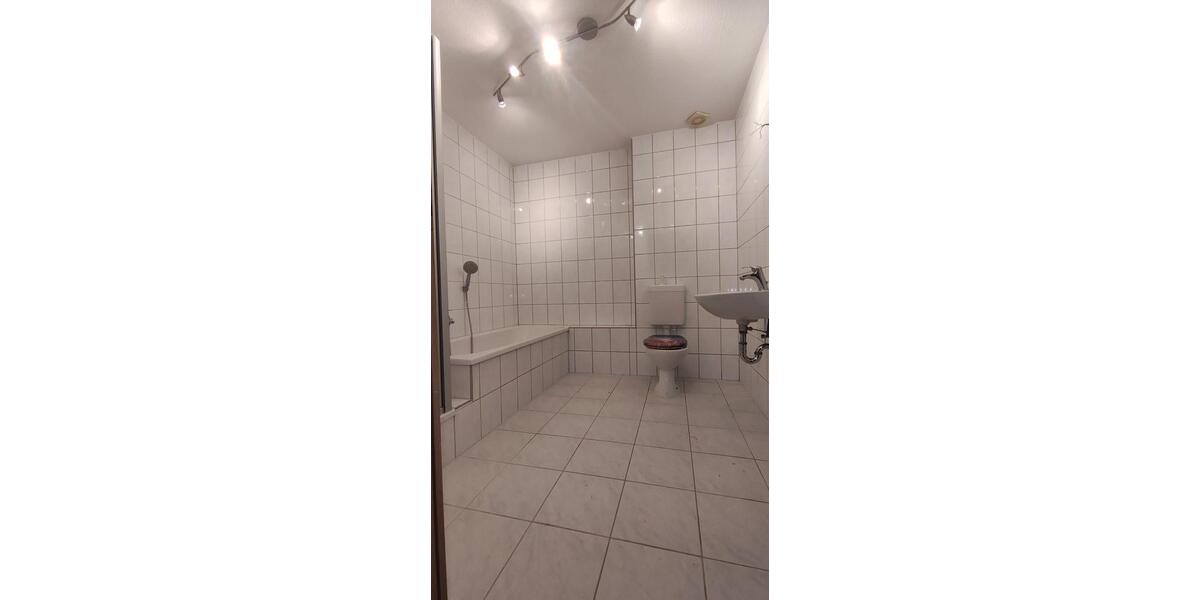 Etagenwohnung Rudolstadt - 3 Zimmer, 71 m&sup2;, 520&euro; | Angebot:23902944