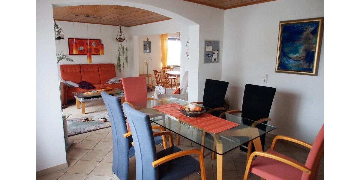 Doppelhaushälfte Schuld - 6 Zimmer, 126 m&sup2;, 1.150&euro; | Angebot:26016005